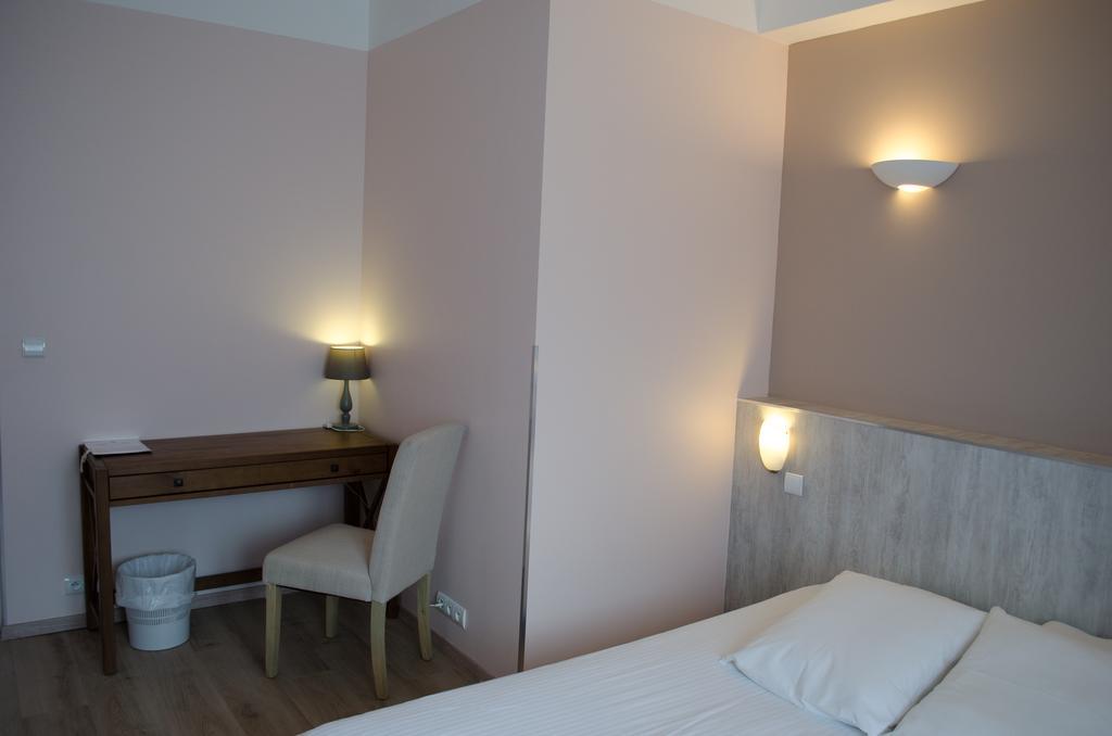 Hotel Lac Et Foret Saint-André-les-Alpes 객실 사진