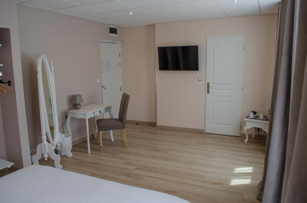 Hotel Lac Et Foret Saint-André-les-Alpes 외부 사진