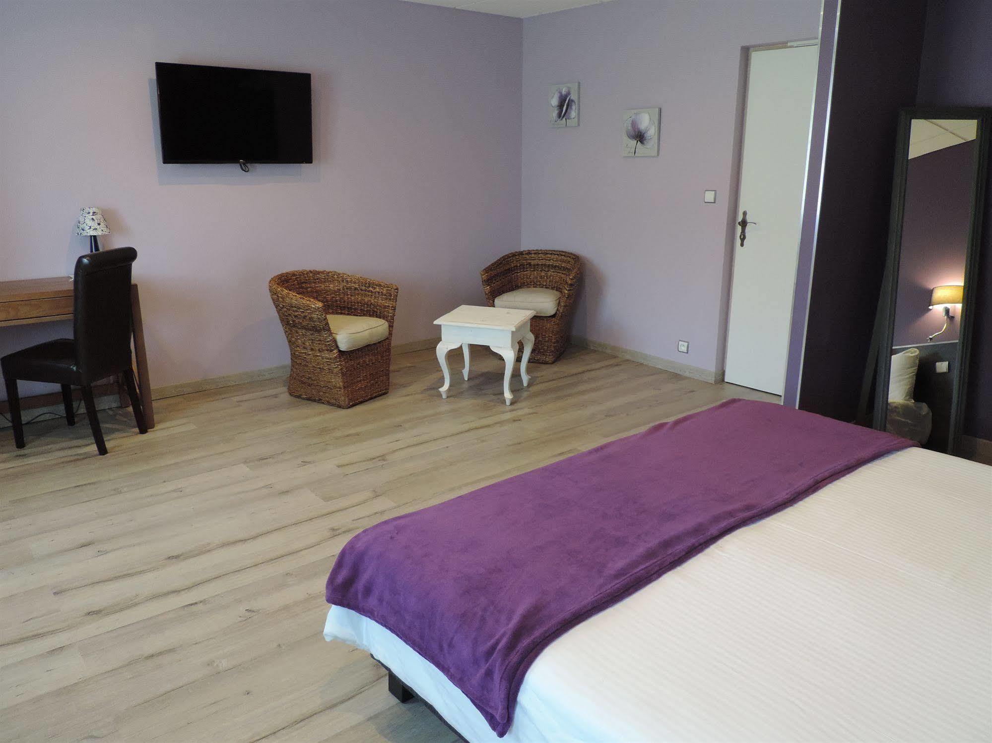 Hotel Lac Et Foret Saint-André-les-Alpes 외부 사진